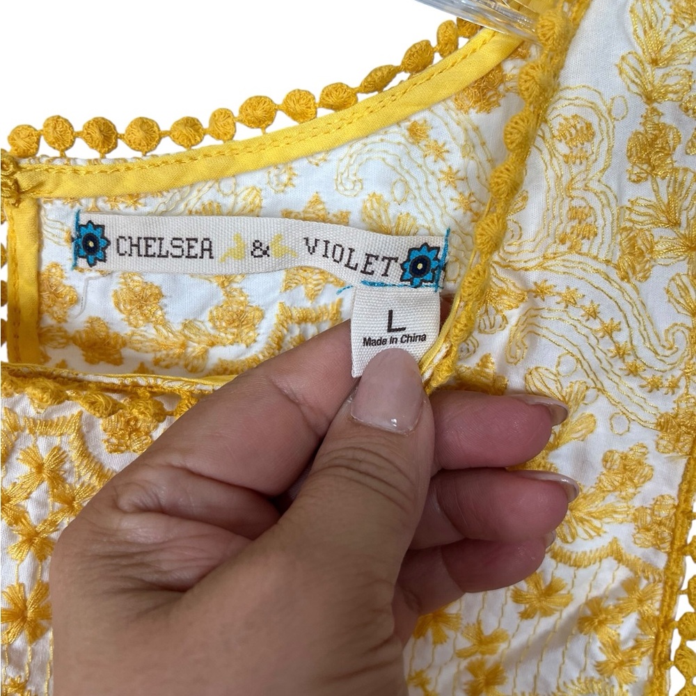 Chelsea & Violet Preppy Yellow Embroidered Shift Dress Summer Beach Coastal LG - Picture 3 of 8